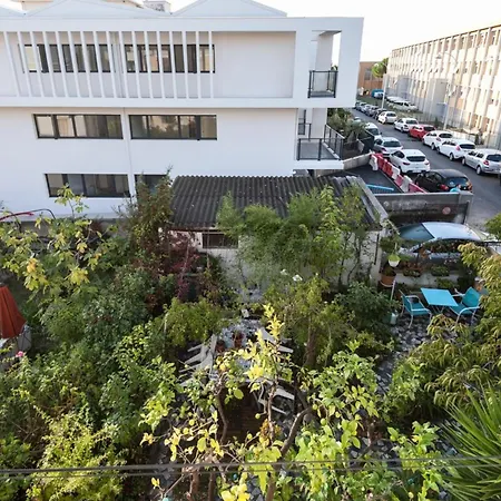 Explore From Our Cozy & Quiet 2br Aptparking Nice