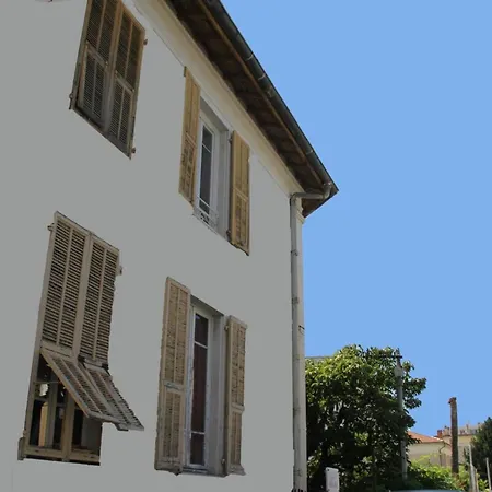 Explore From Our Cozy & Quiet 2br Aptparking