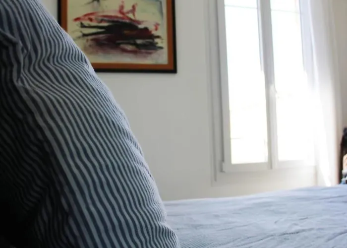 Explore From Our Cozy & Quiet 2br Aptparking Appartement *